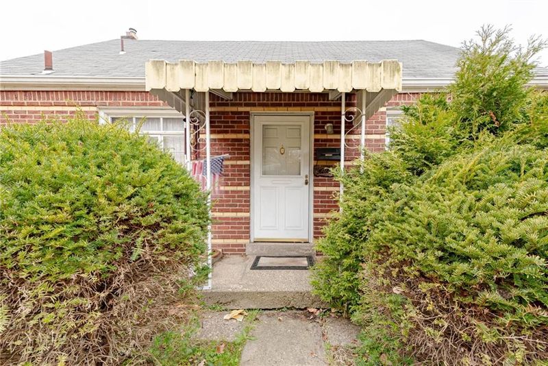 618 Nordeen Drive, West Mifflin, PA